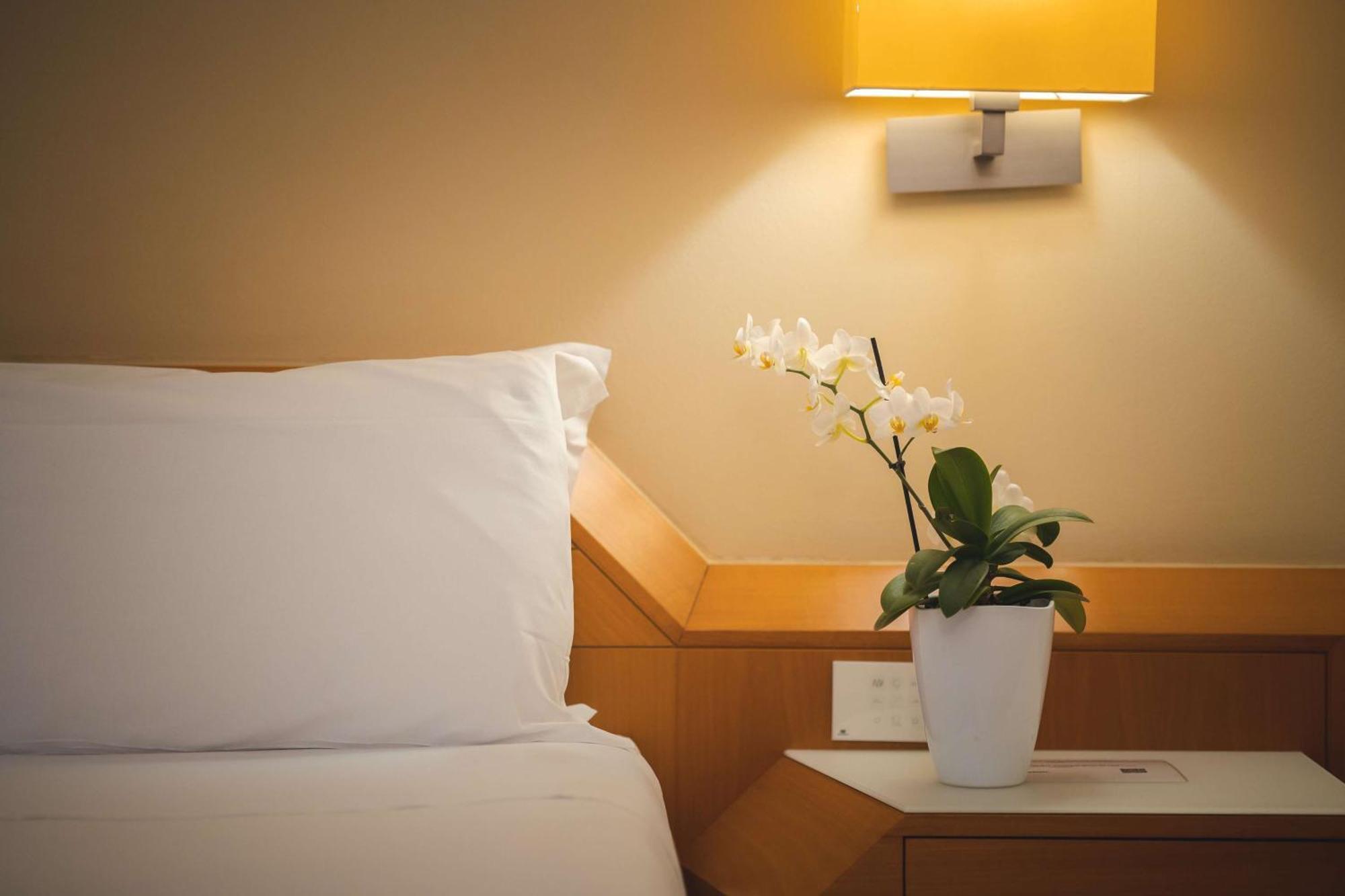 Best Western Mirage Hotel Fiera Падерно Дуняно Екстериор снимка