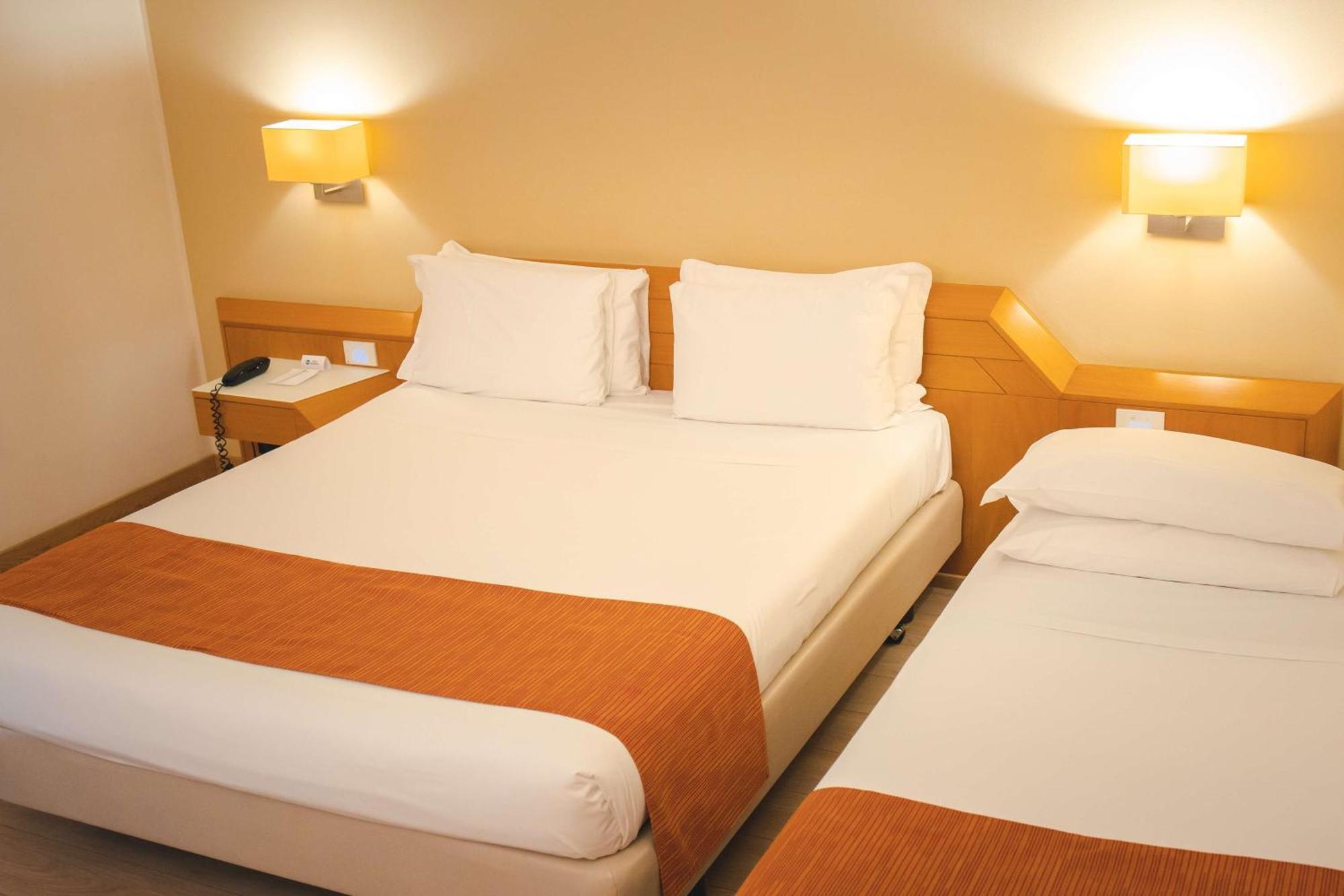 Best Western Mirage Hotel Fiera Падерно Дуняно Екстериор снимка