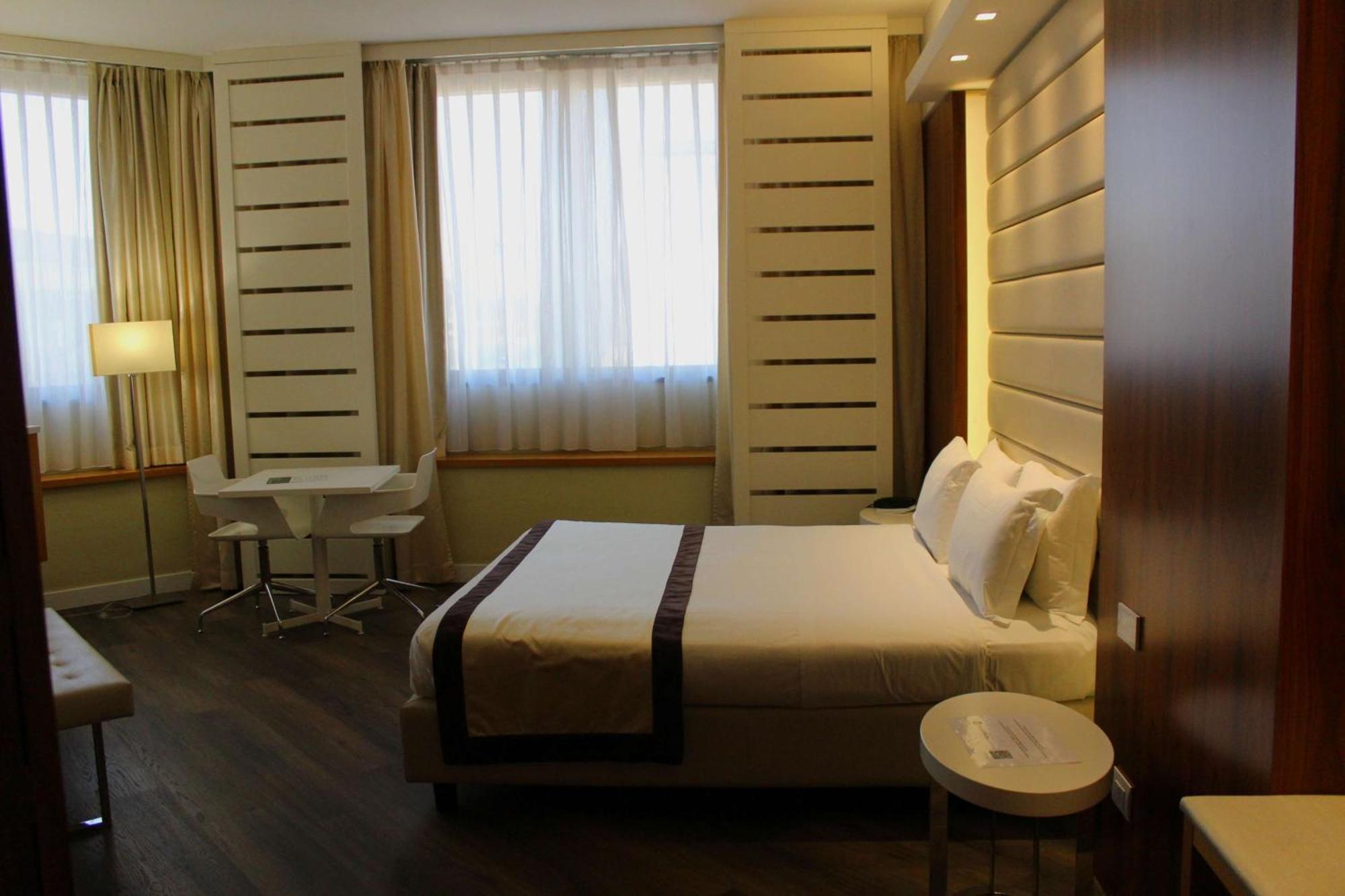 Best Western Mirage Hotel Fiera Падерно Дуняно Екстериор снимка